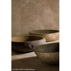 Pebble Vessel C28