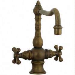 Highlands T- body Kitchen Faucet - 267.350