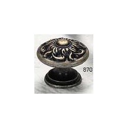 Corinthian Knob 870