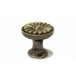Montcalm Solid Brass Knob 790